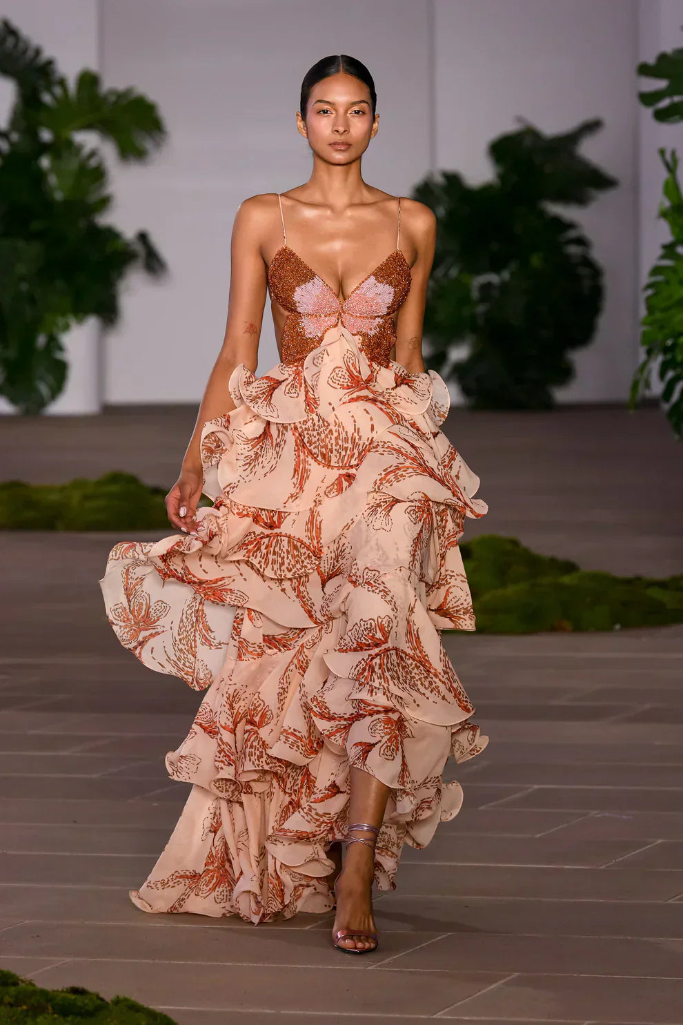 Robe Ibiza en Soie Élégante – Maison Claire et Sylvie