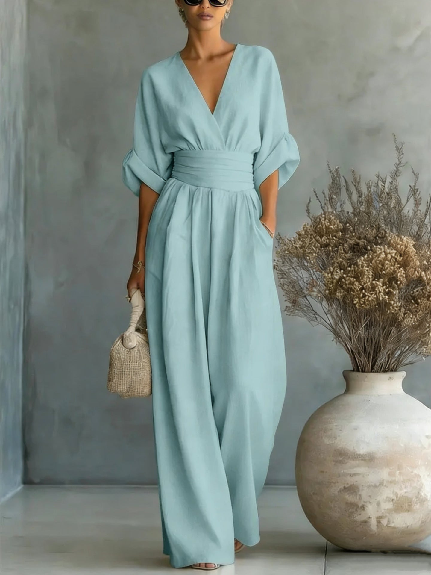 Robe Élégante en V, Dos Nu et Manches Fluides - Maison Claire et Sylvie
